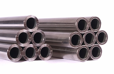 Seamless stainless steel tubes and pipes